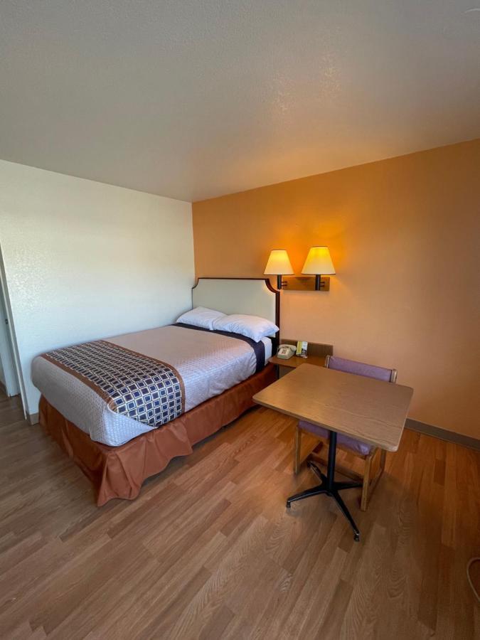 Econo Lodge Yakima Zewnętrze zdjęcie
