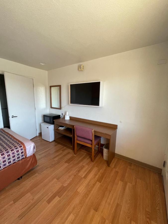 Econo Lodge Yakima Zewnętrze zdjęcie
