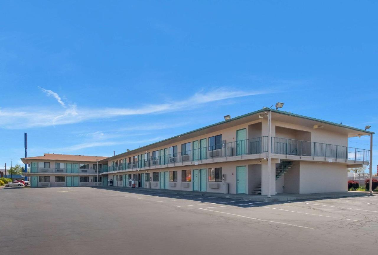 Econo Lodge Yakima Zewnętrze zdjęcie