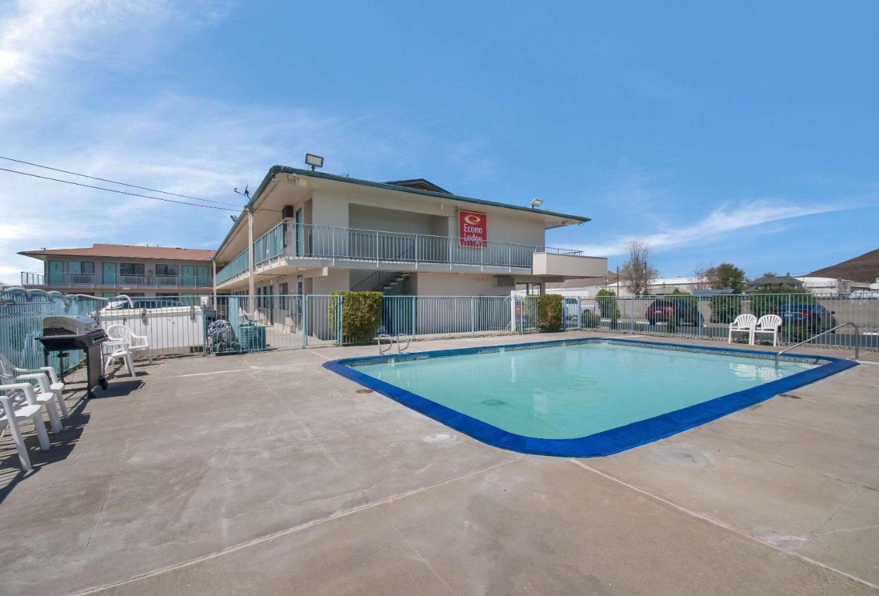 Econo Lodge Yakima Zewnętrze zdjęcie