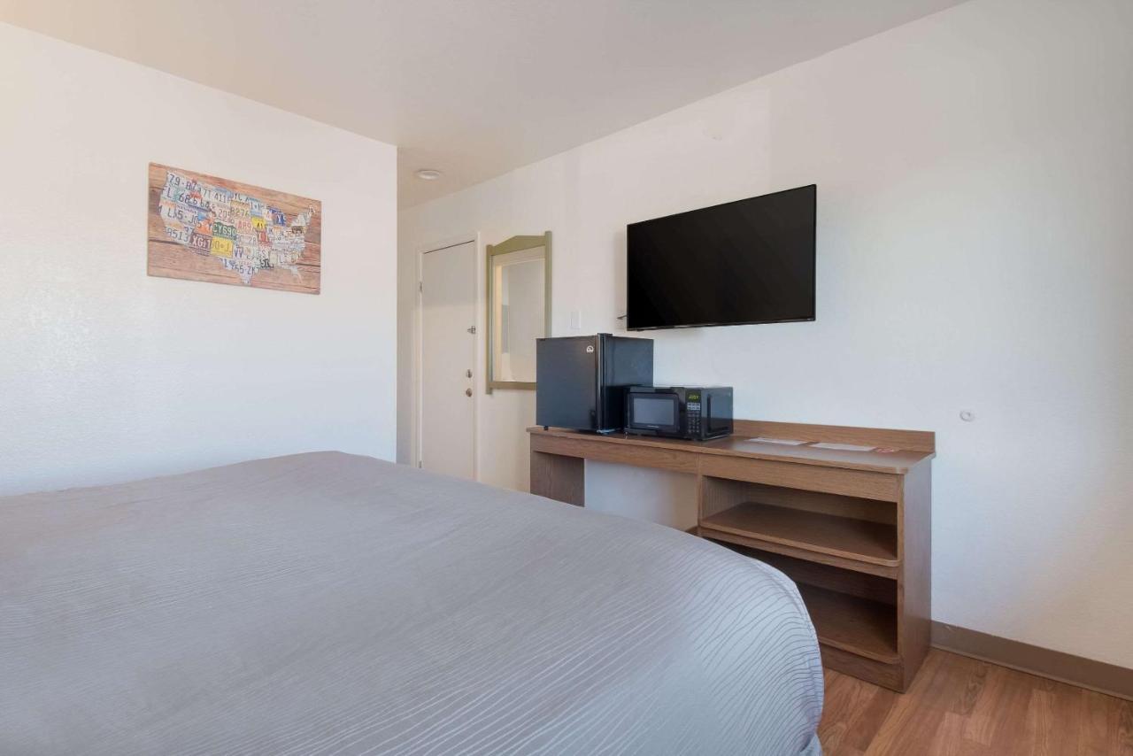 Econo Lodge Yakima Zewnętrze zdjęcie