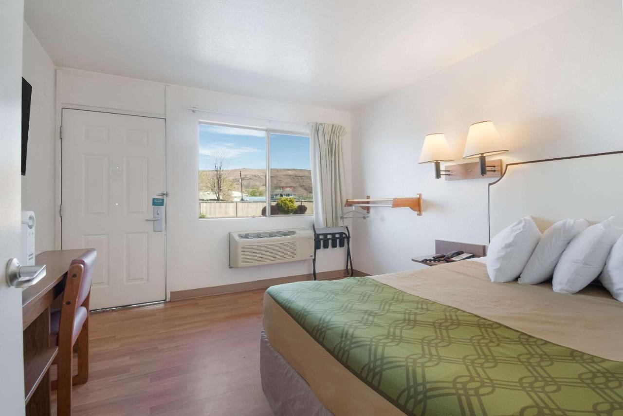 Econo Lodge Yakima Zewnętrze zdjęcie